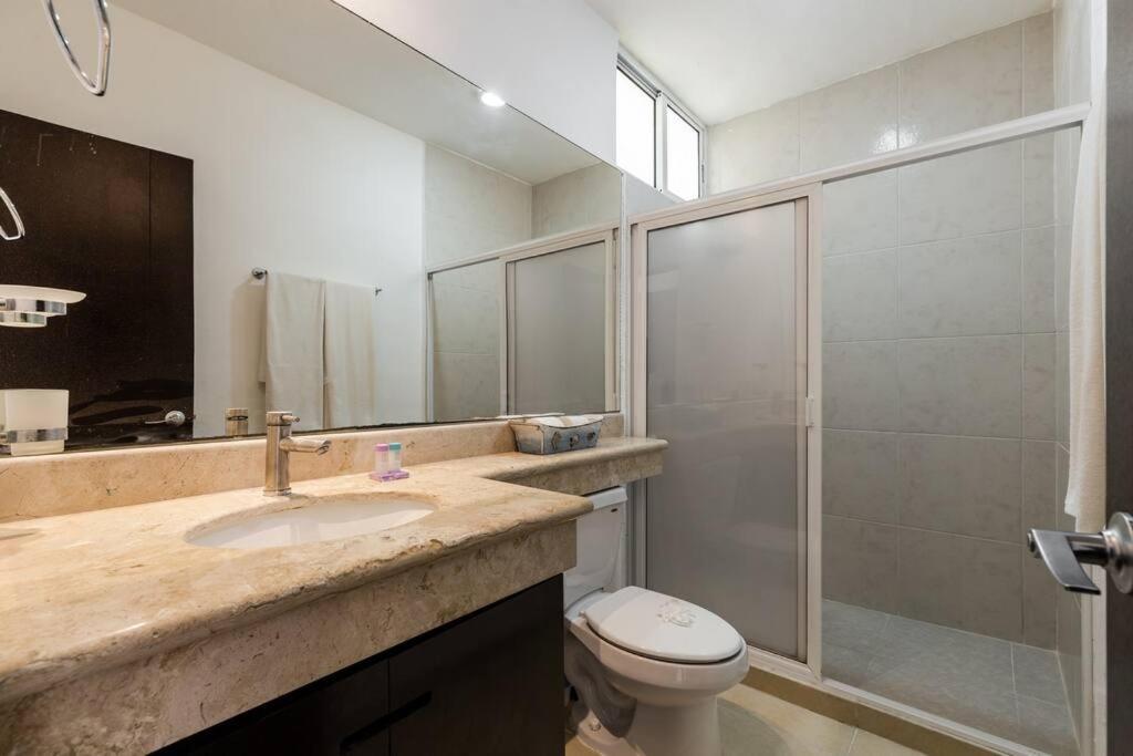 Spacious 2 Bedroom And Big Terrace In Centro * Playa del Carmen