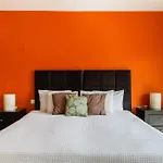 Spacious 2 Bedroom And Big Terrace Condo In Centro
